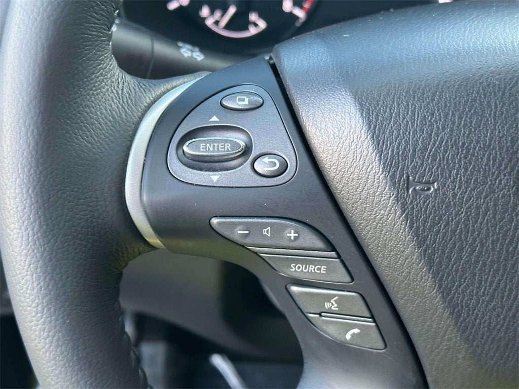 2019 Nissan Pathfinder SV