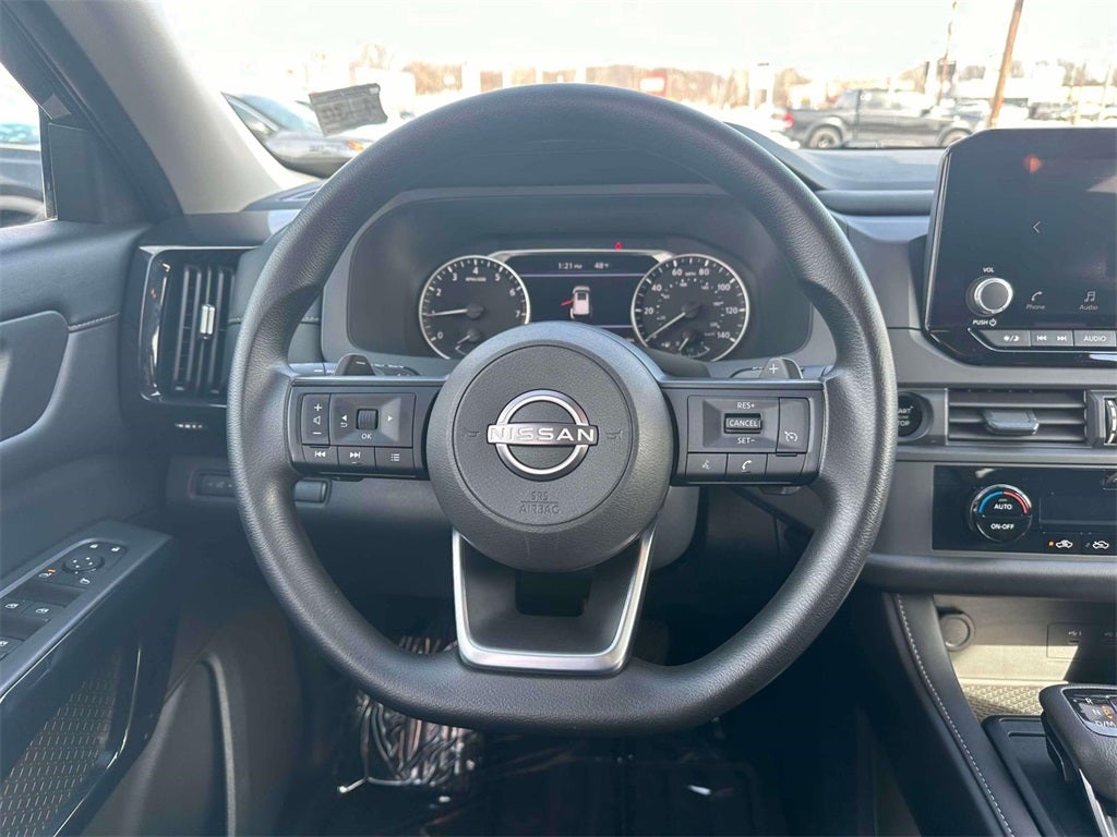 2025 Nissan Pathfinder S