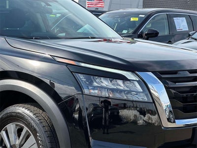 2025 Nissan Pathfinder S