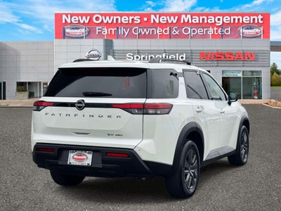 2022 Nissan Pathfinder SV