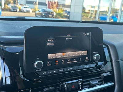 2024 Nissan Pathfinder SV