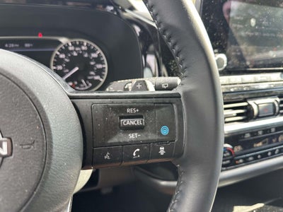 2025 Nissan Pathfinder SV