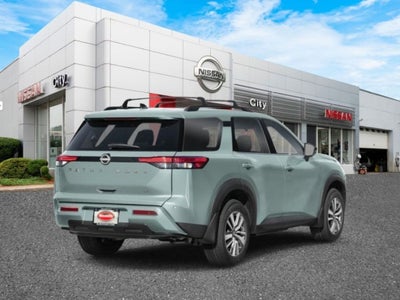 2026 Nissan Pathfinder SL