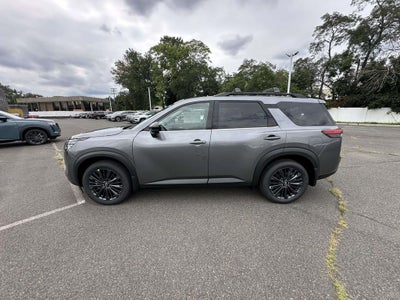 2026 Nissan Pathfinder SL
