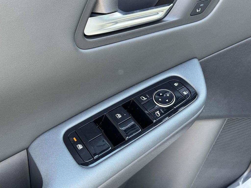 2026 Nissan LEAF Platinum+