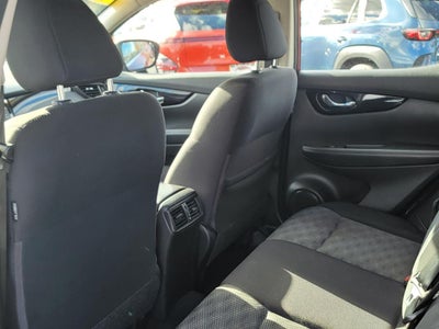 2022 Nissan Rogue Sport SV