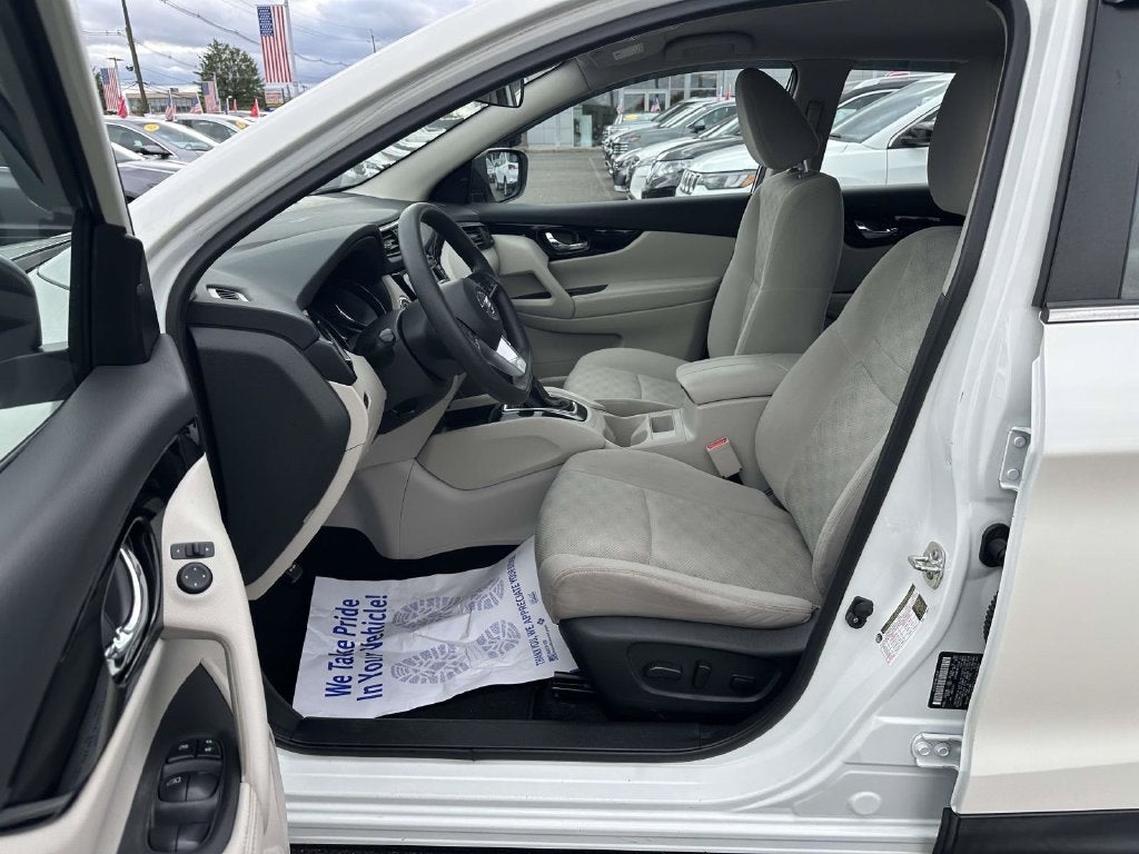 2020 Nissan Rogue Sport SV