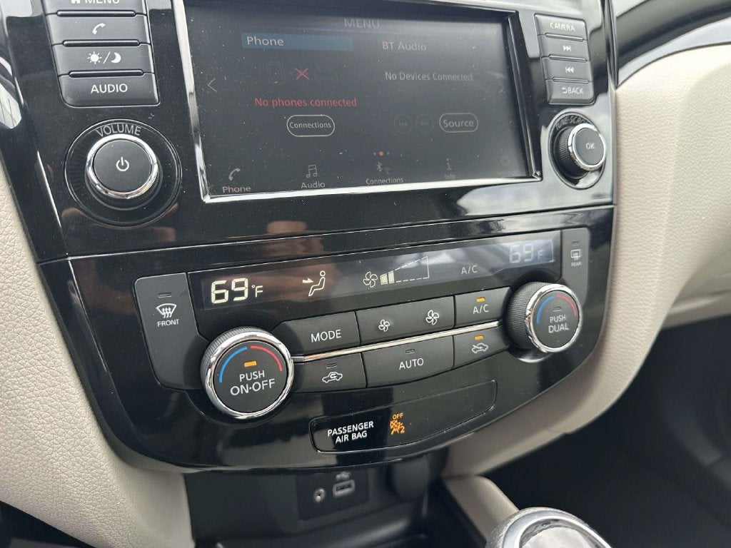 2020 Nissan Rogue Sport SV