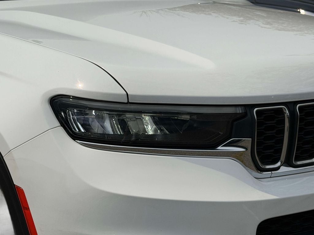2022 Jeep Grand Cherokee L Laredo