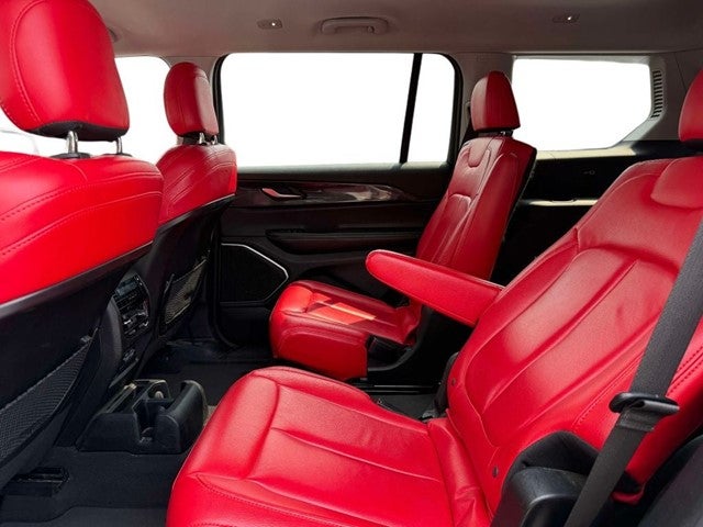 2022 Jeep Grand Cherokee L Laredo