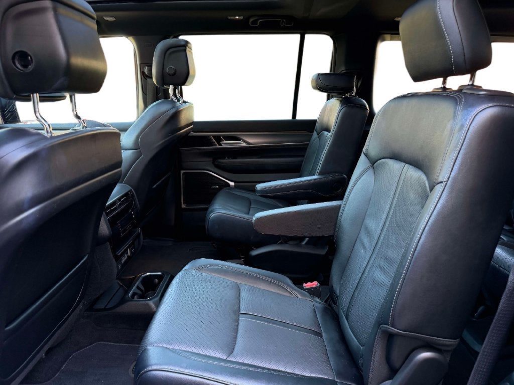 2023 Jeep Wagoneer Series II