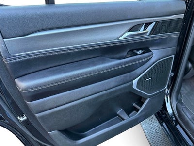 2023 Jeep Wagoneer Series II
