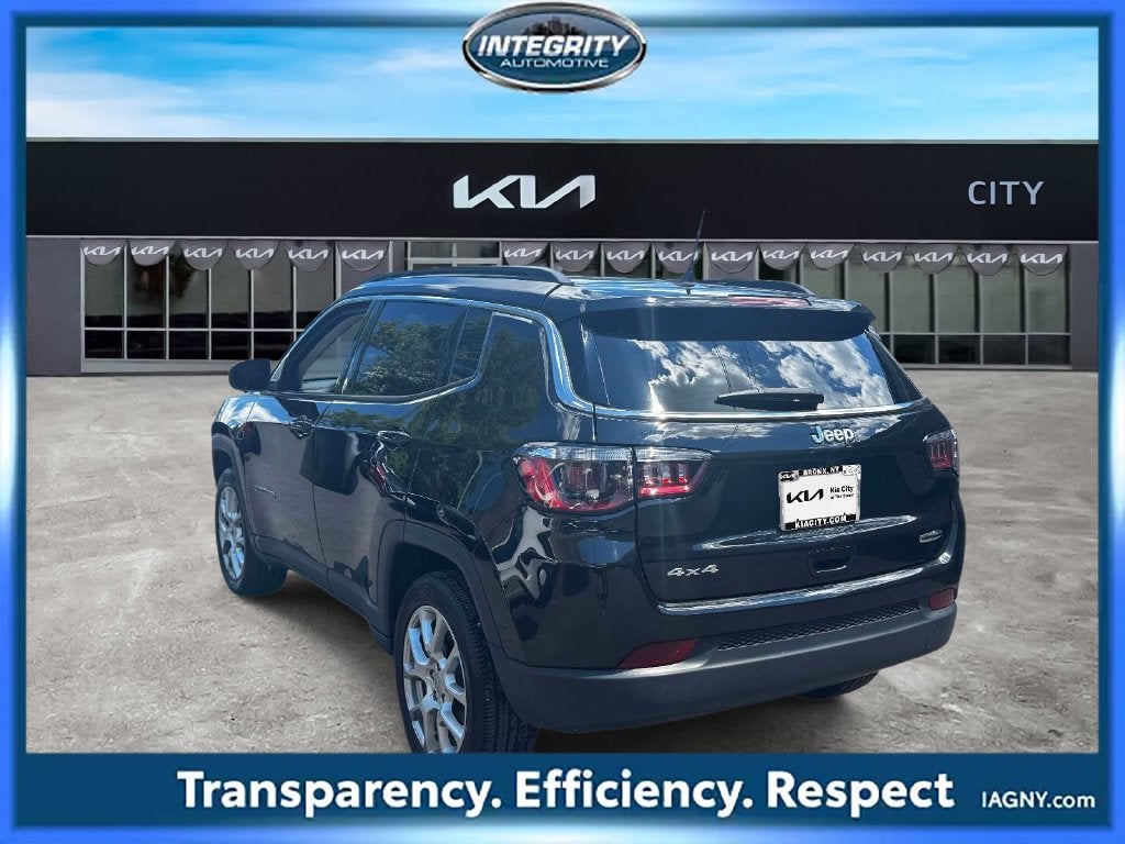 2022 Jeep Compass Latitude Lux