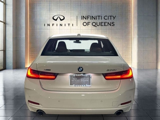 2023 BMW 3 Series 330i xDrive