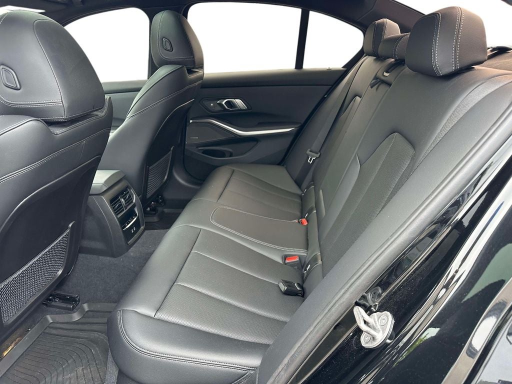 2023 BMW 3 Series 330i xDrive