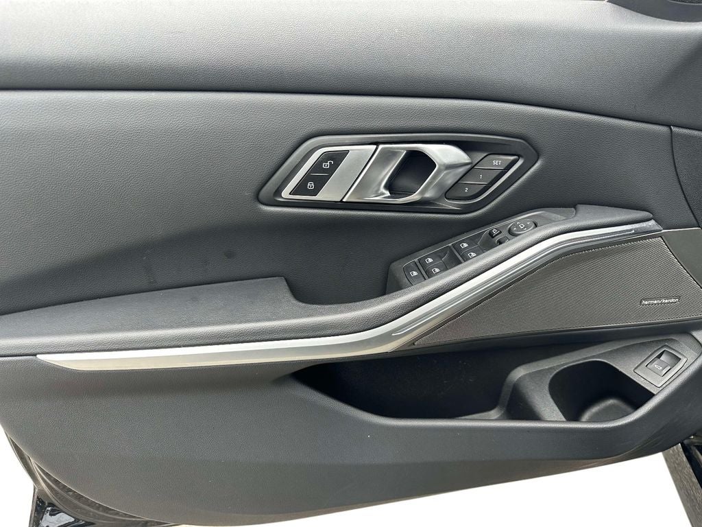2023 BMW 3 Series 330i xDrive