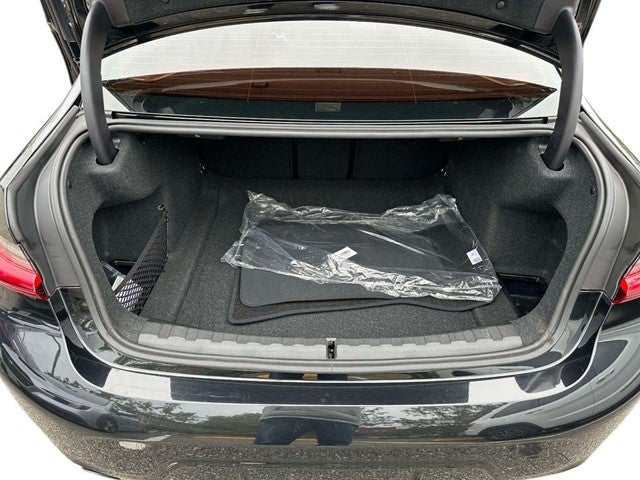 2023 BMW 3 Series 330i xDrive