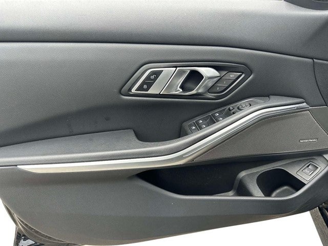 2023 BMW 3 Series 330i xDrive