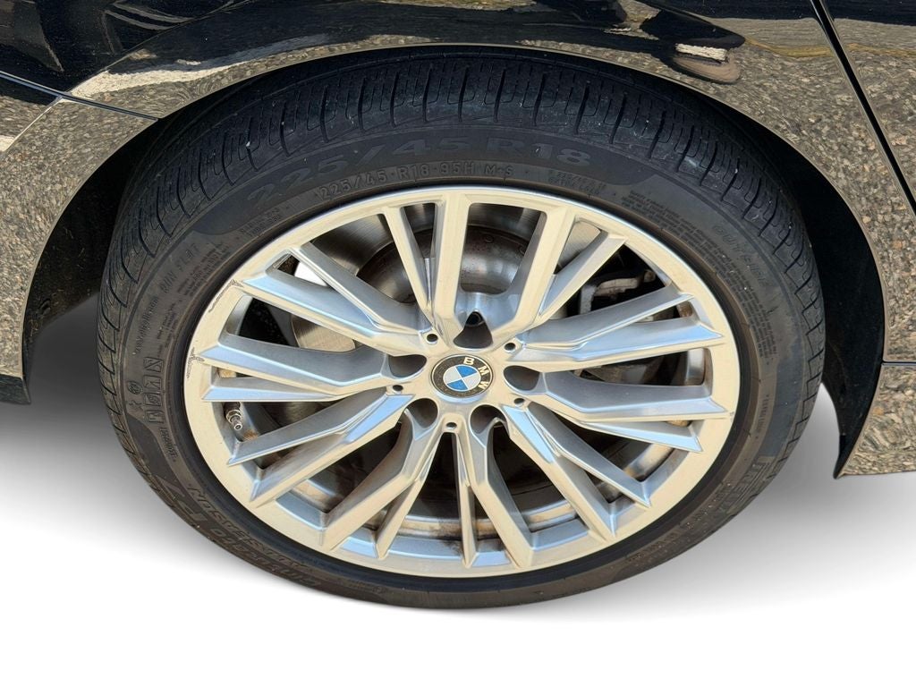 2023 BMW 3 Series 330i xDrive