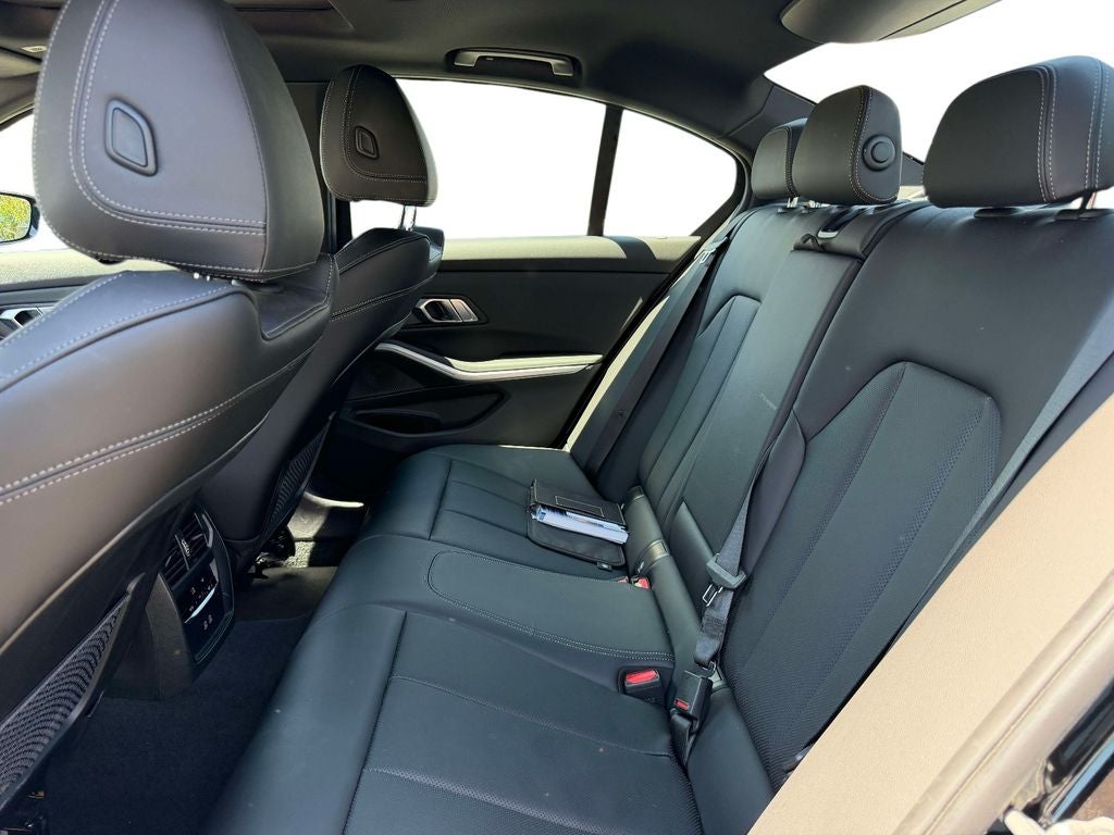 2023 BMW 3 Series 330i xDrive