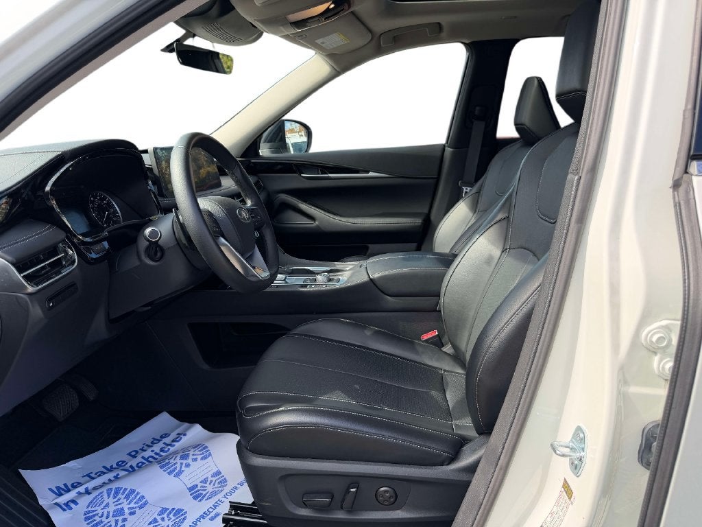 2025 INFINITI QX60 PURE