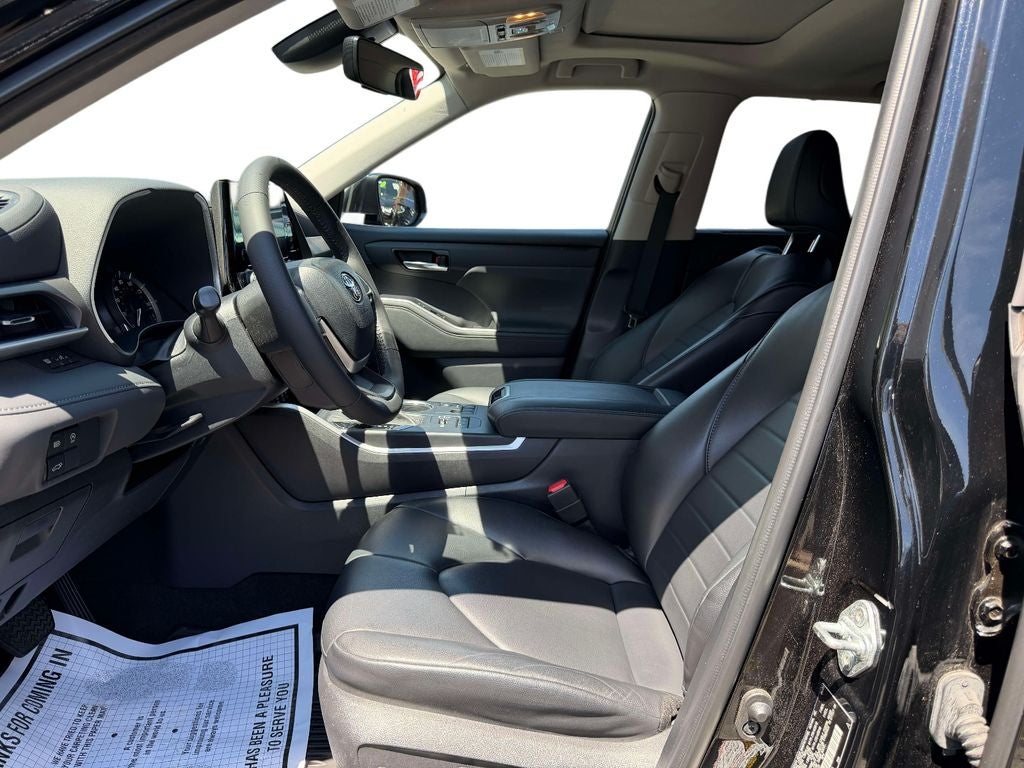 2023 Toyota Highlander XLE