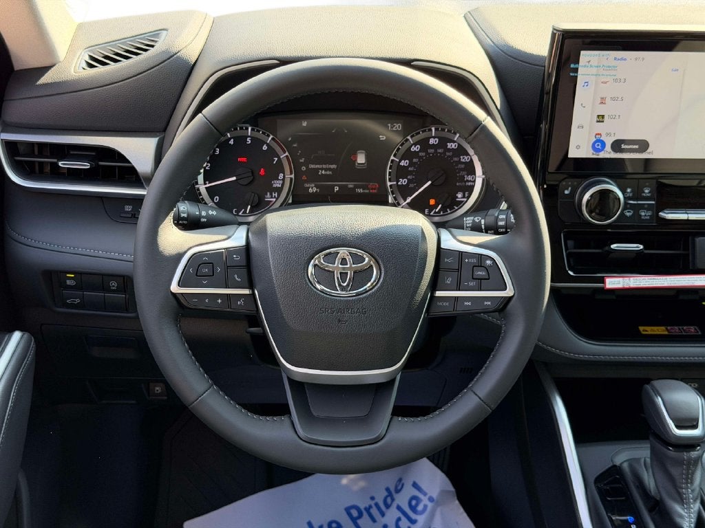 2026 Toyota Highlander XLE