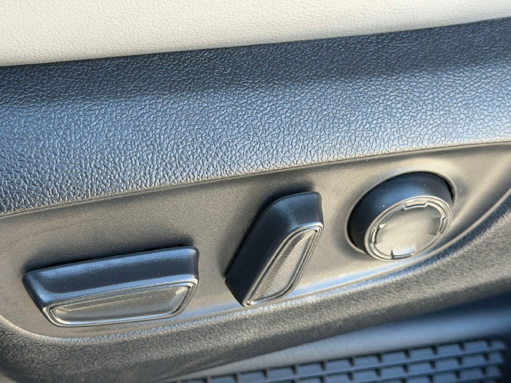 2026 Toyota Sienna XLE 8 Passenger