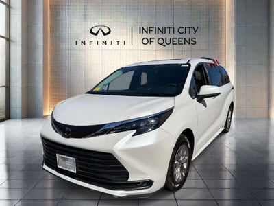 2026 Toyota Sienna XLE 8 Passenger