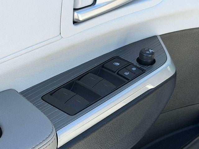 2026 Toyota Sienna XLE 8 Passenger