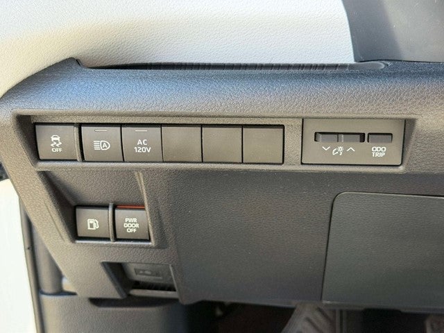 2026 Toyota Sienna XLE 8 Passenger
