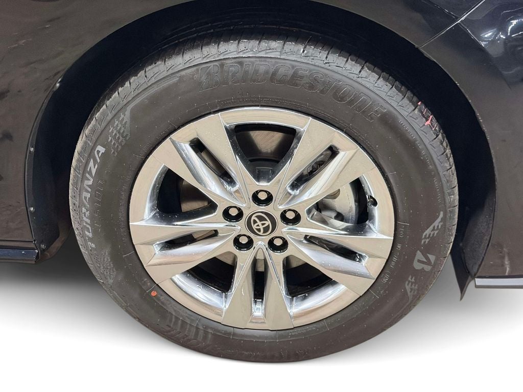 2026 Toyota Sienna Limited 7 Passenger