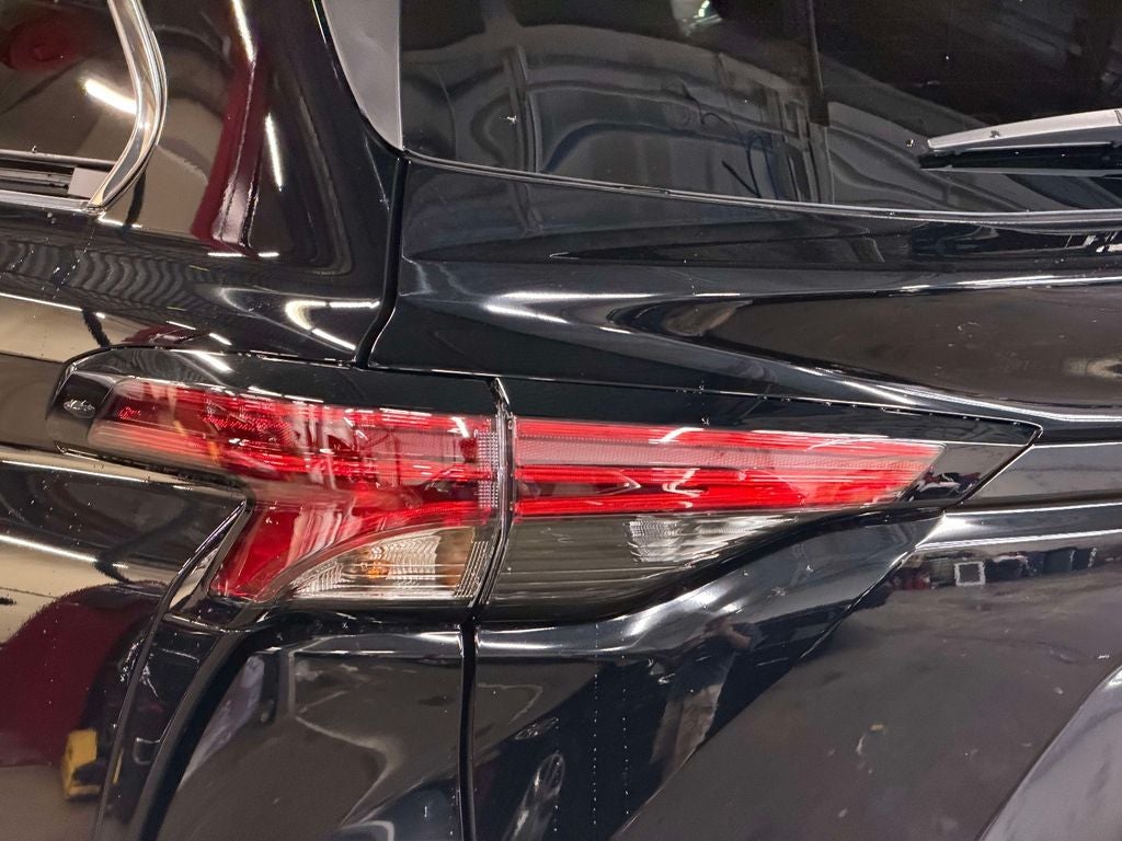 2026 Toyota Sienna Limited 7 Passenger