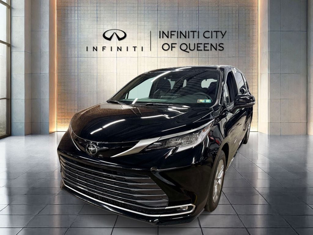 2026 Toyota Sienna Limited 7 Passenger