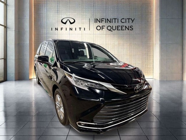 2026 Toyota Sienna Limited 7 Passenger