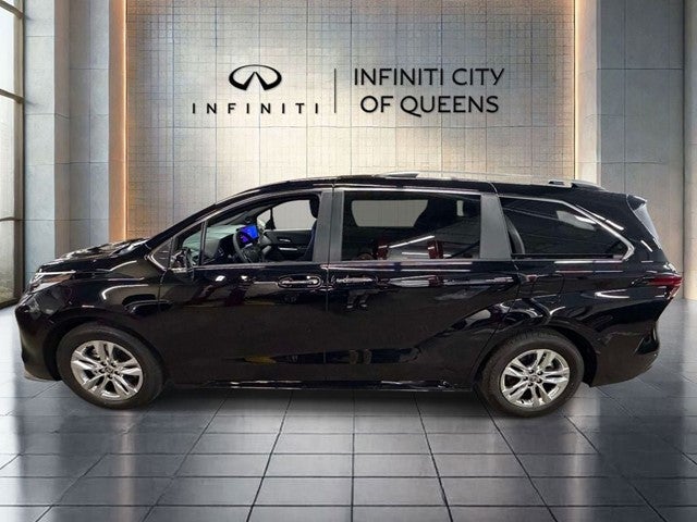 2026 Toyota Sienna Limited 7 Passenger