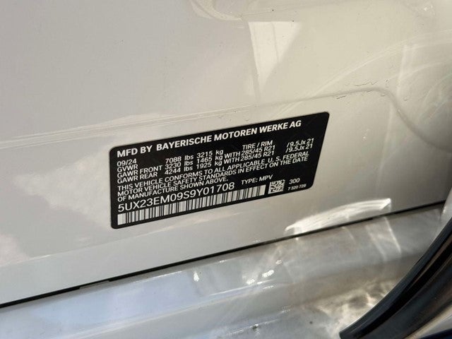 2025 BMW X7 xDrive40i