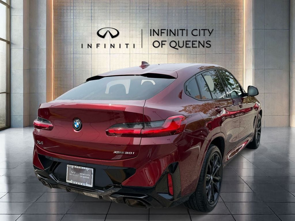 2024 BMW X4 xDrive30i