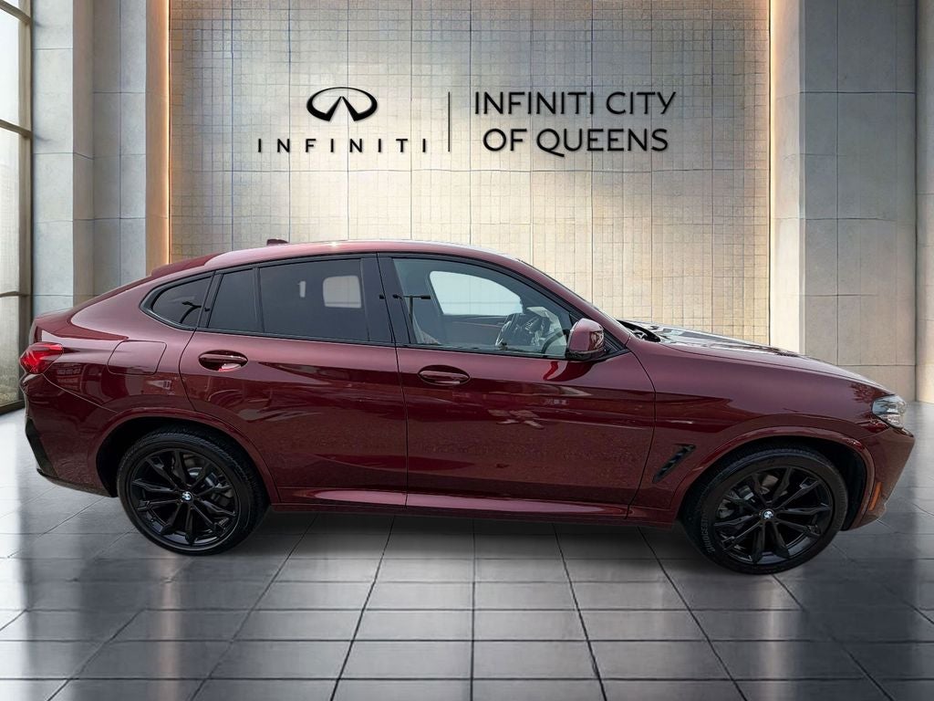 2024 BMW X4 xDrive30i