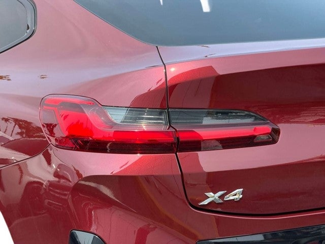 2024 BMW X4 xDrive30i