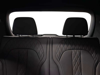 2024 BMW X7 M60i