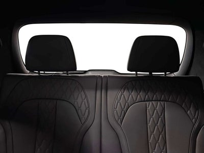 2024 BMW X7 M60i