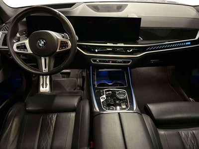 2024 BMW X7 M60i