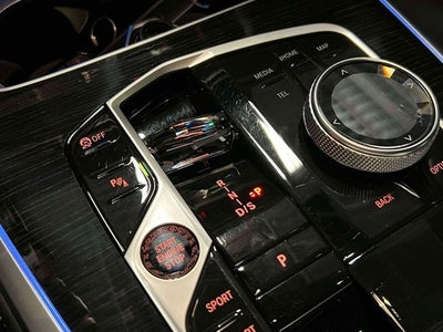 2024 BMW X7 M60i