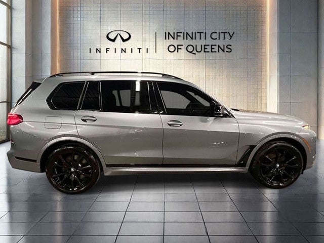 2024 BMW X7 M60i