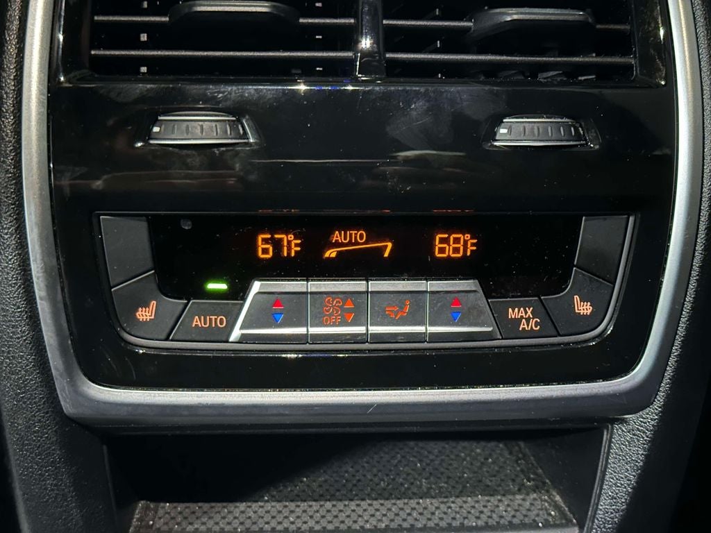 2025 BMW X6 xDrive40i