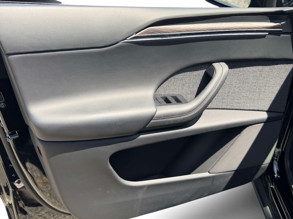 2023 Tesla Model X Base