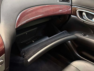 2019 INFINITI Q70 3.7 LUXE AWD