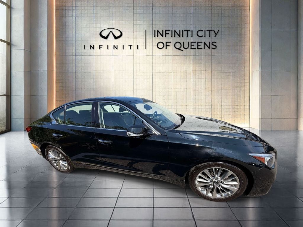 2023 INFINITI Q50 LUXE