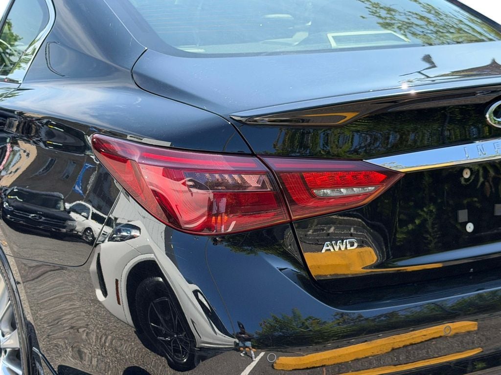 2023 INFINITI Q50 LUXE